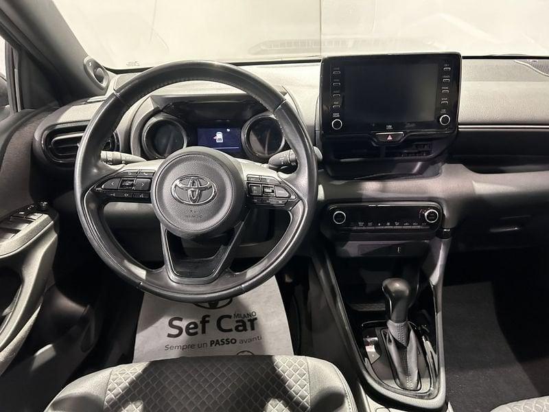 Toyota Yaris 1.5 Hybrid Lounge AREA C FREE