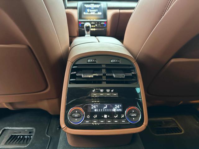 MASERATI Quattroporte V6 S Q4 Granlusso "INTERNI ZEGNA E MOTORE FERRARI"