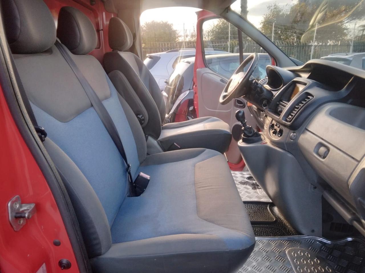 Renault Trafic 2.0 dCi Furgone 2014