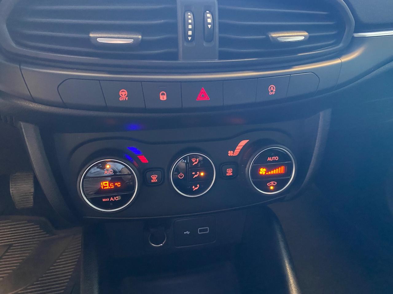 Fiat Tipo 1.6 120 Cv Berlina 5 porte Lounge