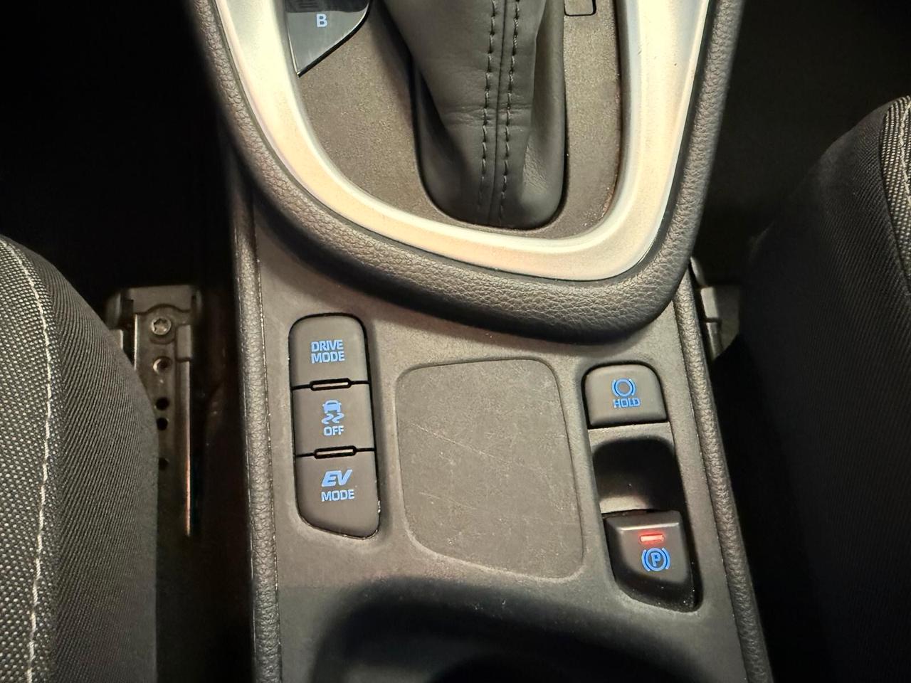 Toyota Yaris 1.5 Hybrid 5 porte Business