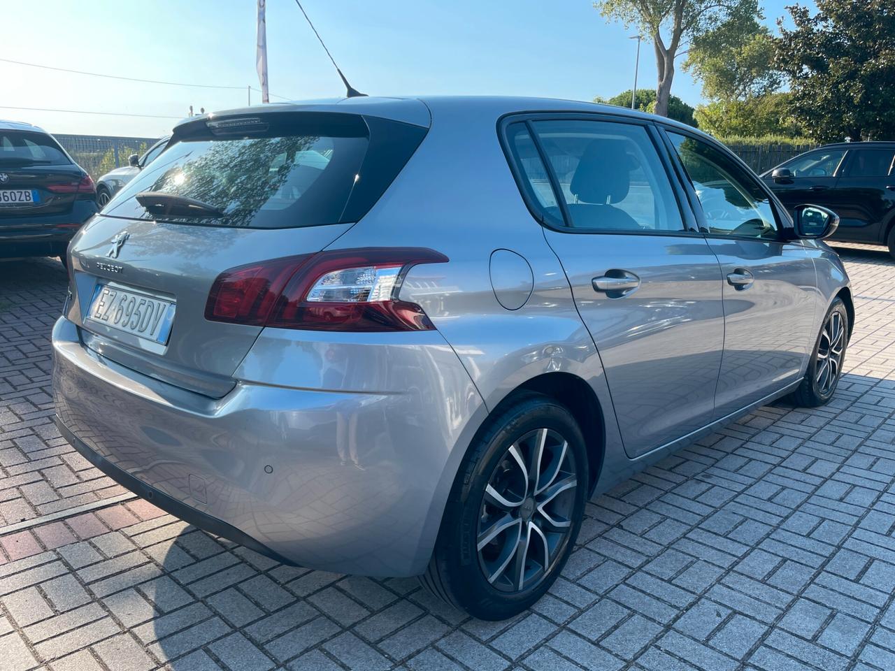Peugeot 308 BlueHDi 120 S&S Business