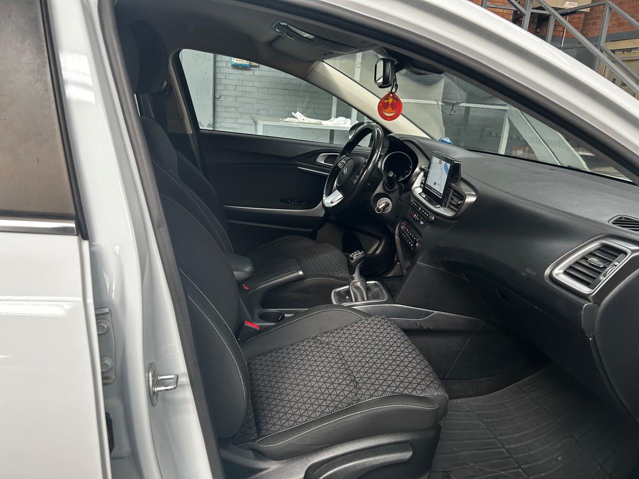 Kia Ceed 1.4 MPi GPL 5p. Neopatentati