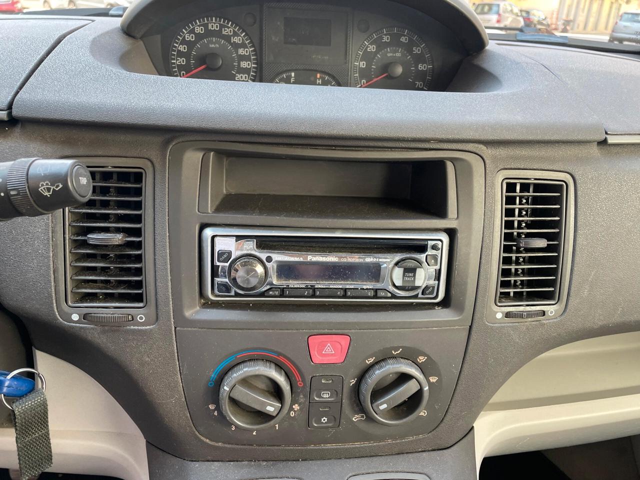 Fiat Idea 1.4 16V ACTIVE GPL