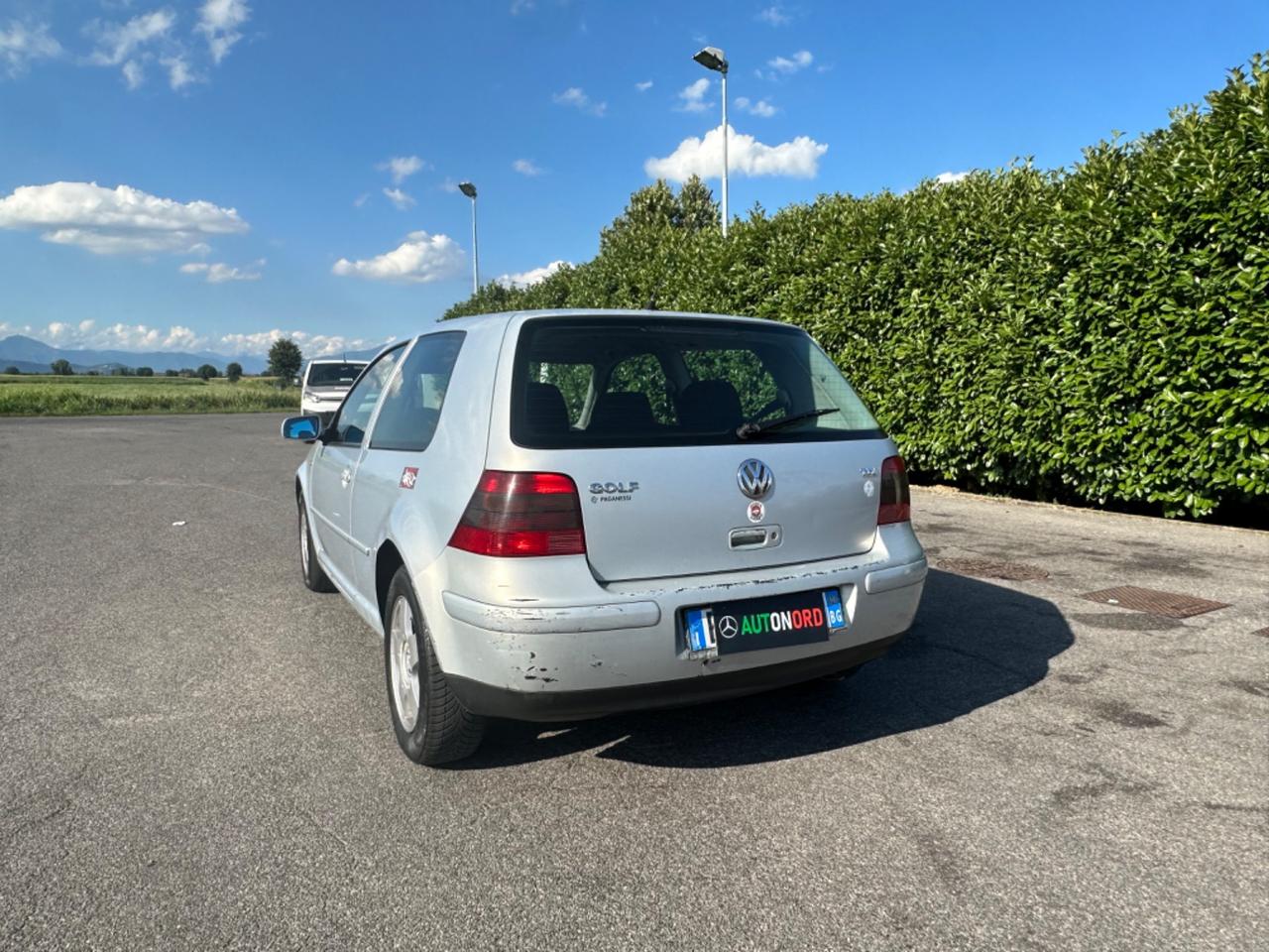 Volkswagen Golf 1.9 TDI/90 CV cat 3 porte