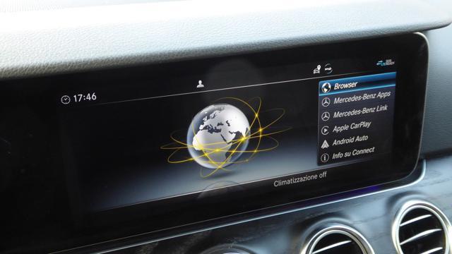 MERCEDES-BENZ E 220 d S.W. 4Matic Auto Premium AMG