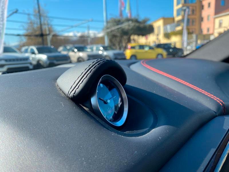 Maserati Ghibli 3.0 V6 Modena 430cv awd auto