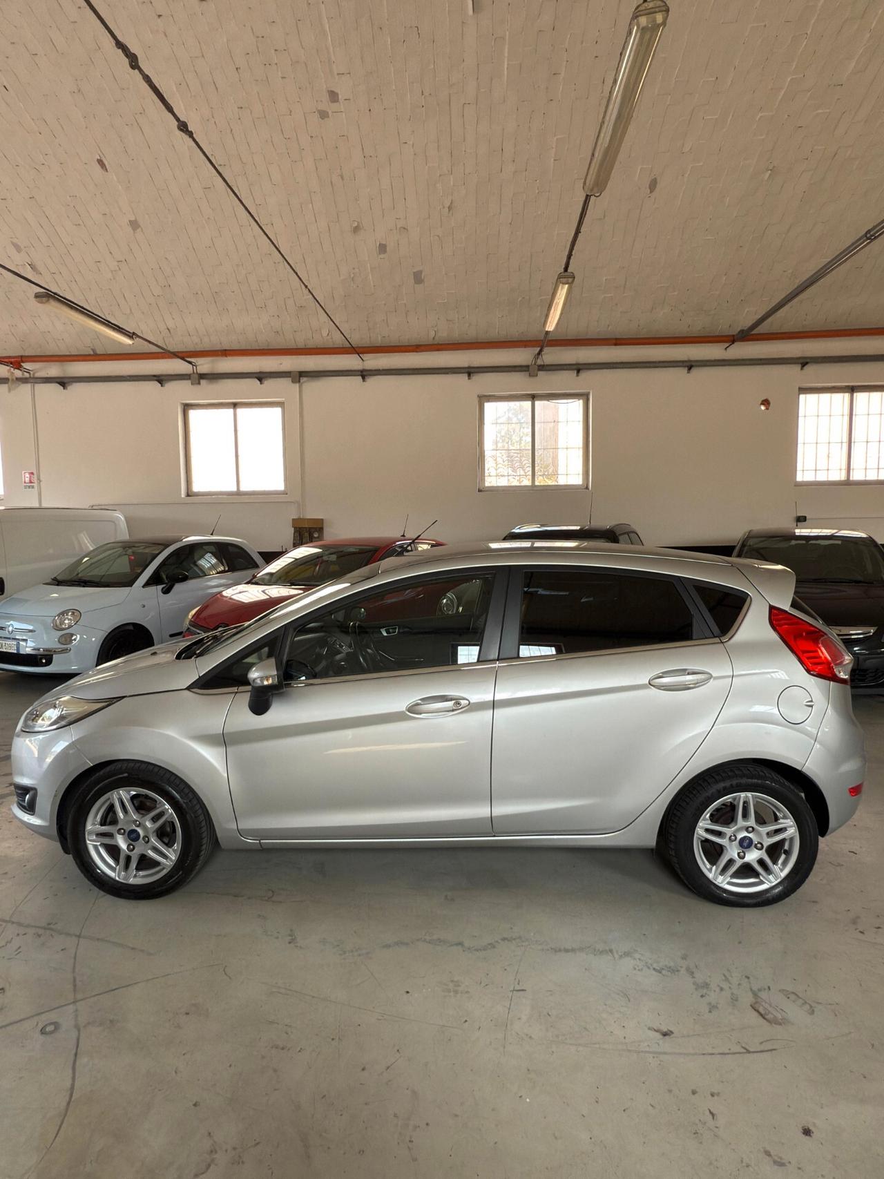 Ford Fiesta 1.4 5 porte Bz.- GPL