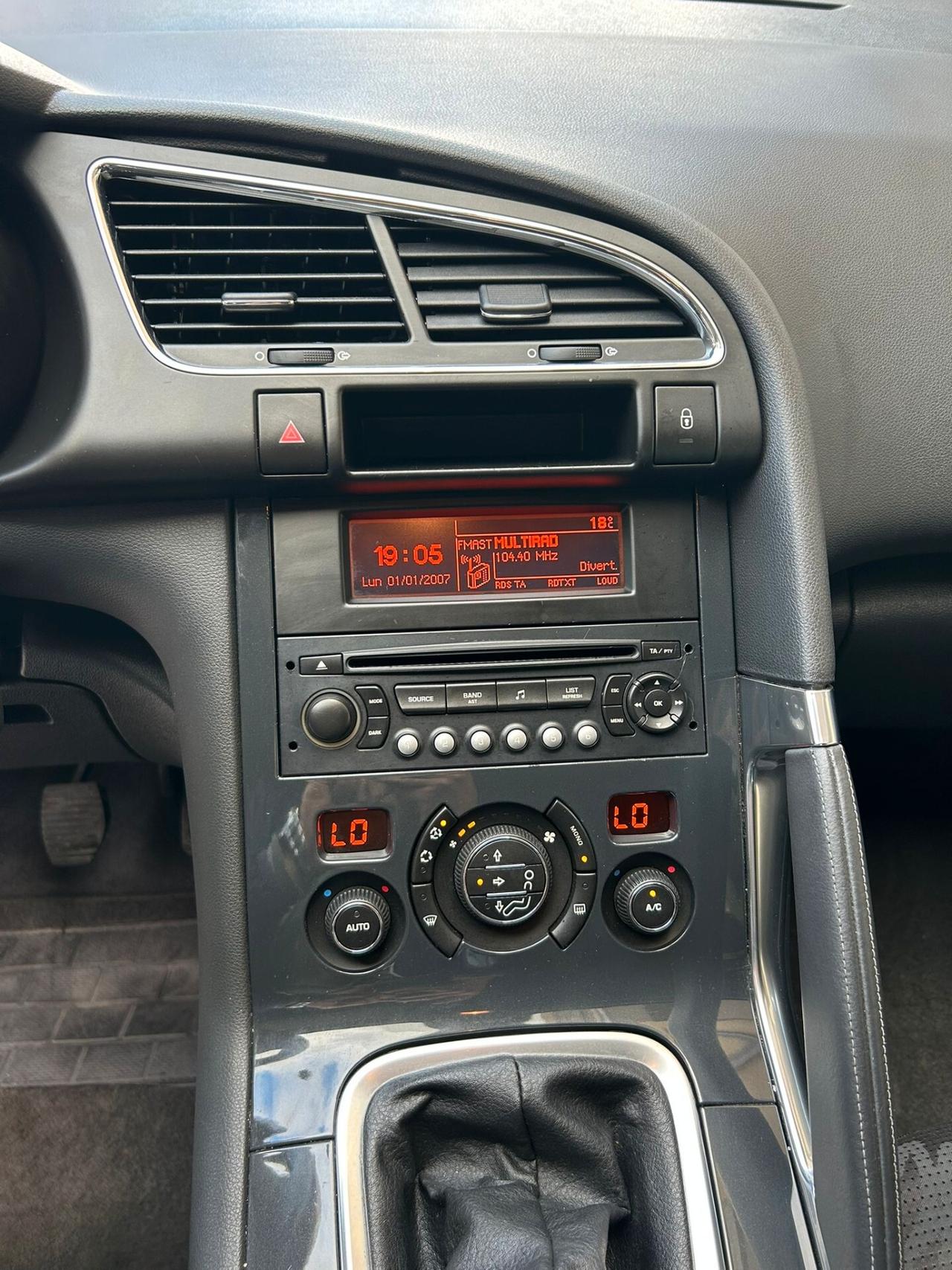 Peugeot 3008 1.6 HDi 110CV Business