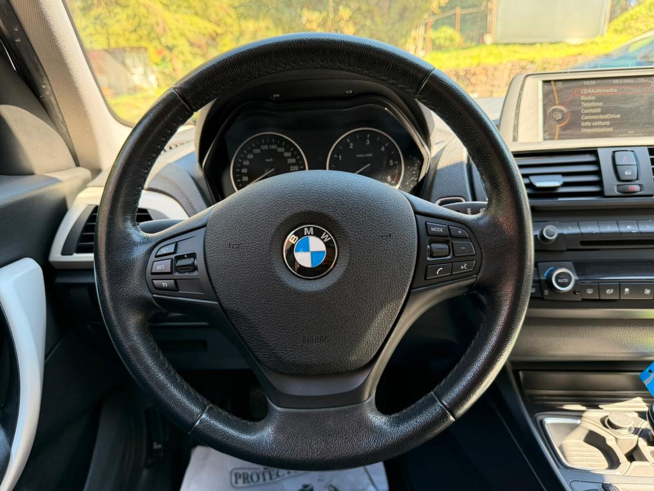 Bmw 118 118d xDrive 5p. Sport 143CV GARANZIA 1 ANNO