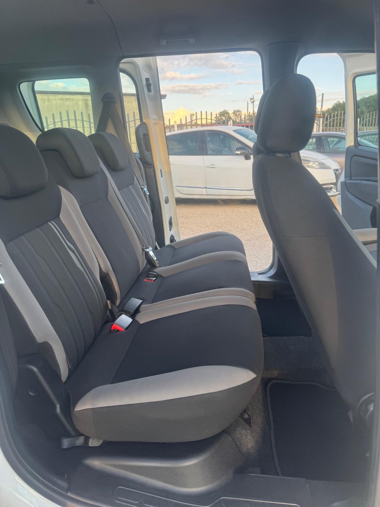 Fiat Doblò 1.6 MJT 120CV LOUNGE N1 5 POSTI