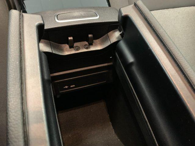 MERCEDES-BENZ CLA 180 d Automatico Sport
