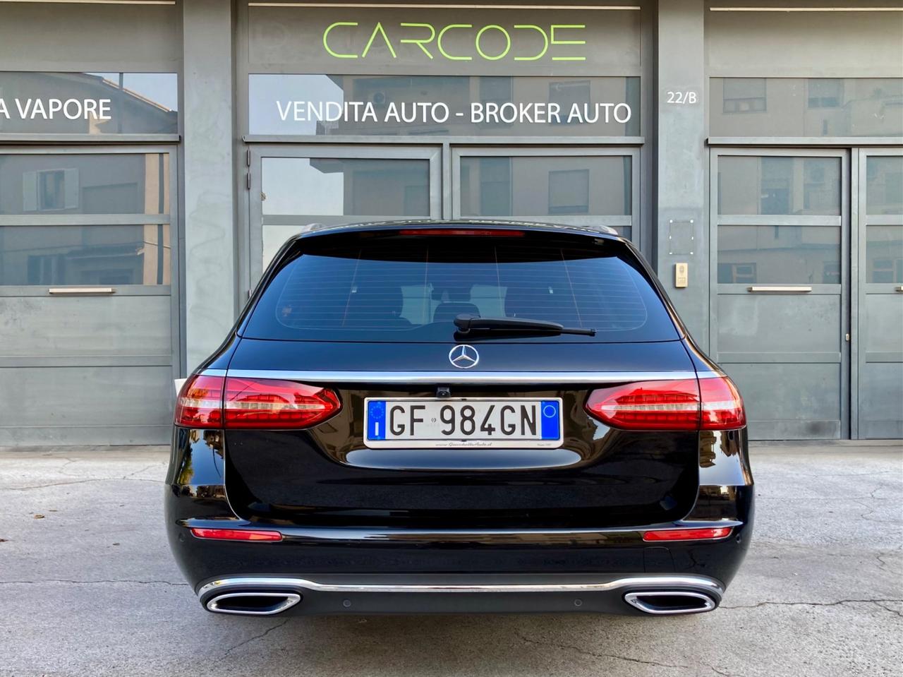 Mercedes-benz E 200 E 220 iva esposta