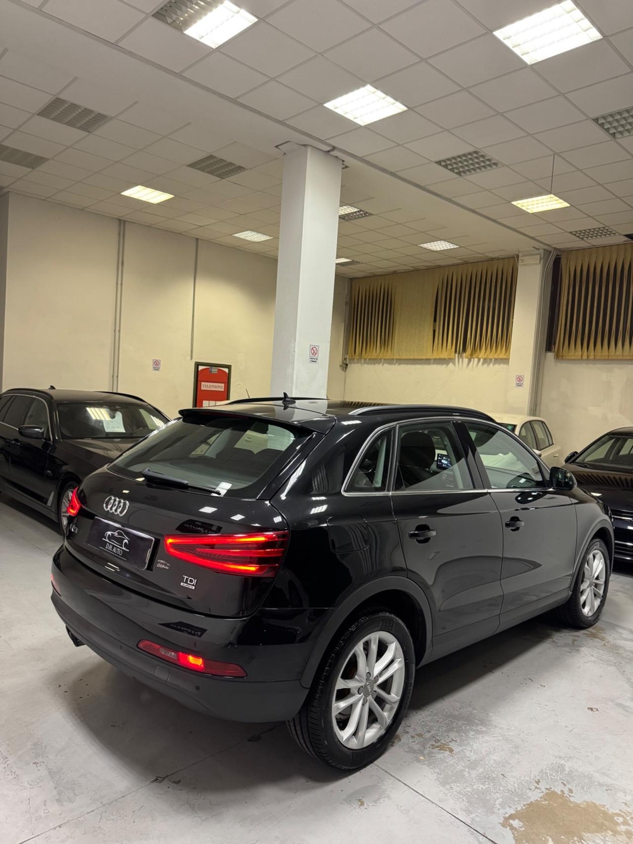 Audi Q3 2.0 TDI 177 CV quattro S tronic Business Plus