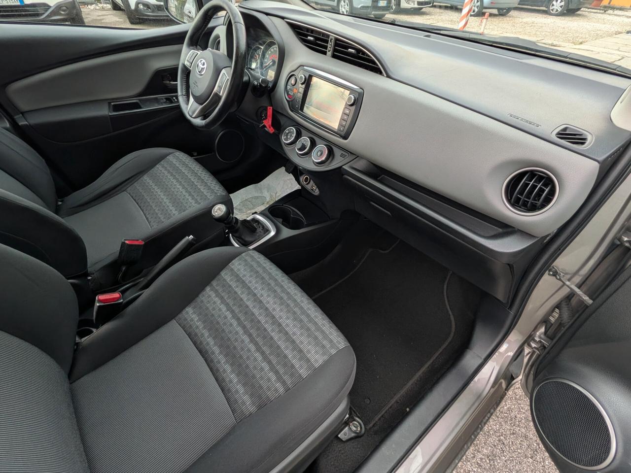 Toyota Yaris 1.0 5 porte Active