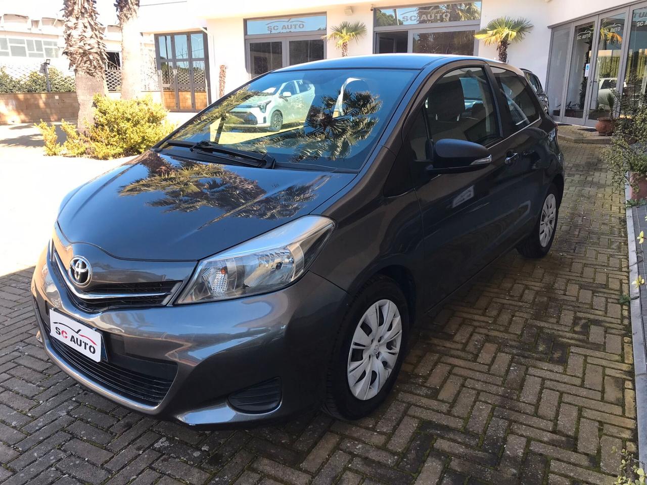 Toyota Yaris 1.0 3 porte Active