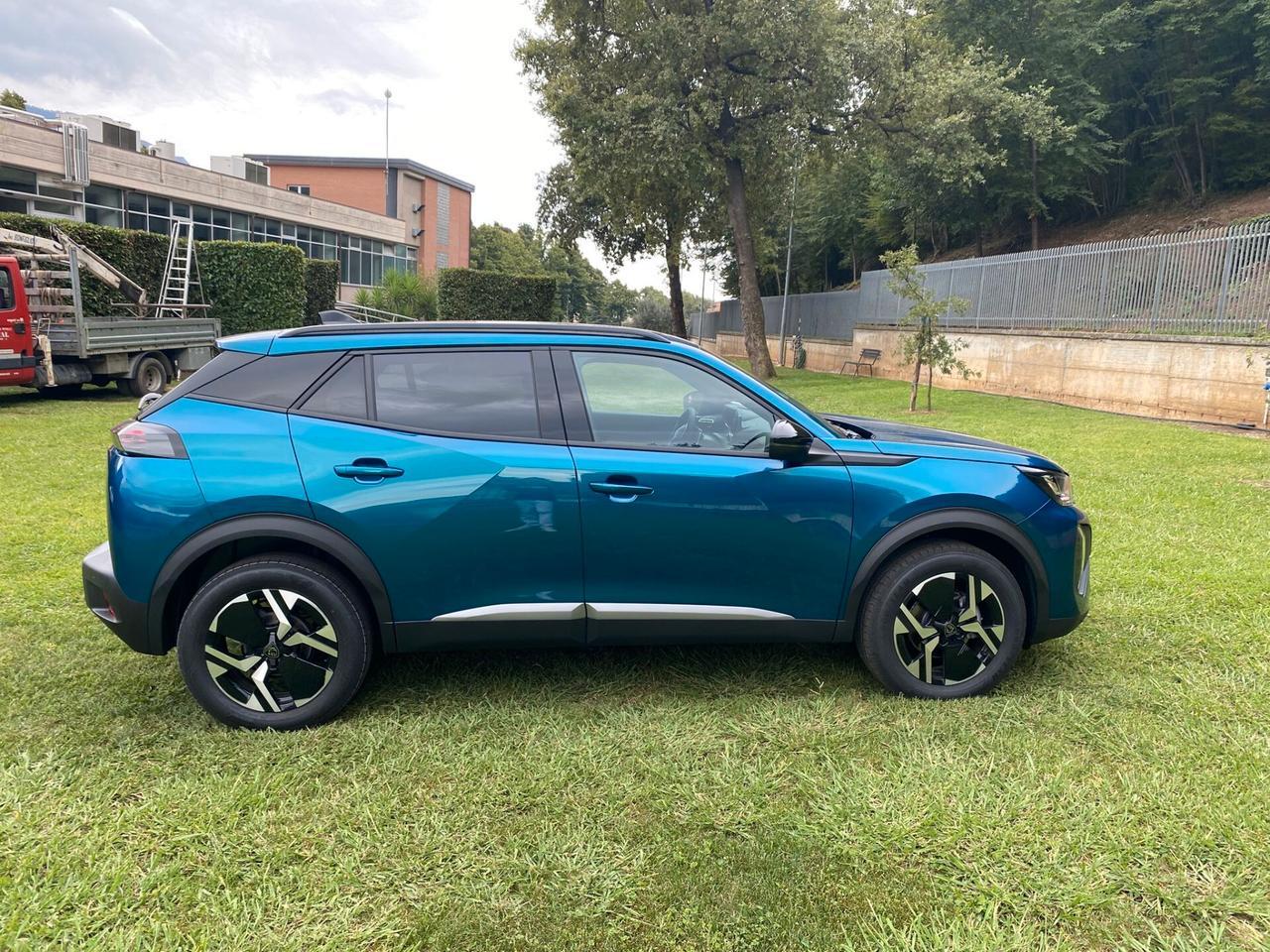 Peugeot 2008 PureTech 130 S&S EAT8 Allure