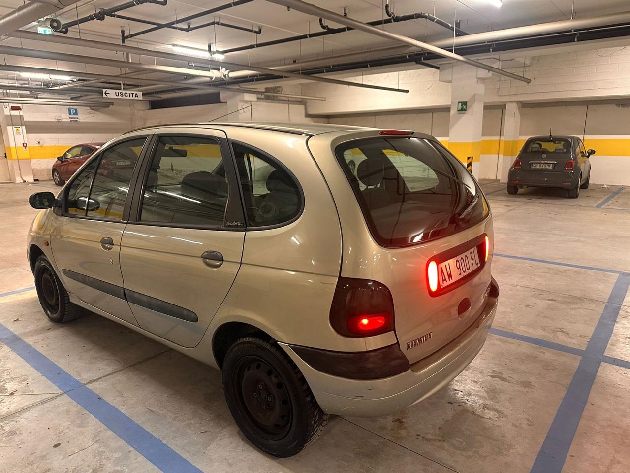 RENAULT MEGANE SCENIC 1.6 BENZINA NEOPATENTATI