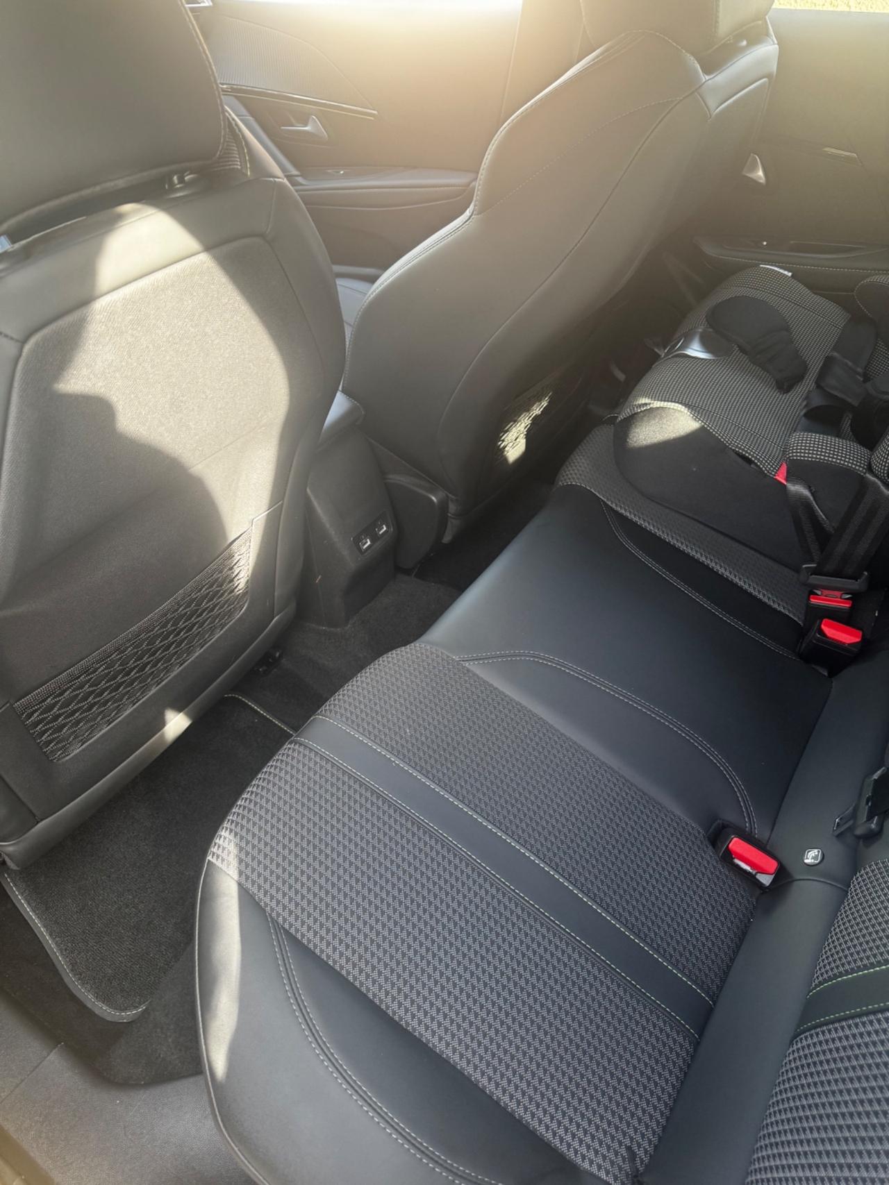 Peugeot 208 motore elettrico 136 CV 5 porte GT Pack