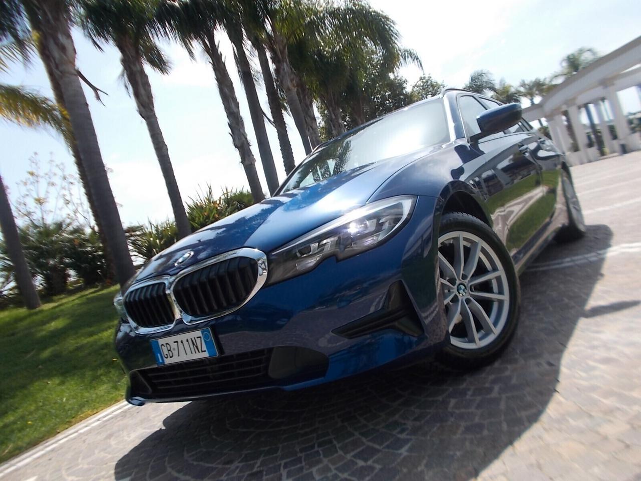 Bmw 318d Touring 150cv Aut. *FULL OPT.* da VETRINA