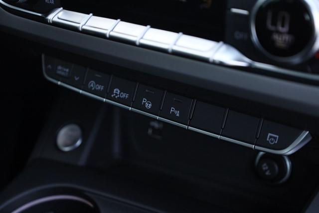 AUDI A4 Avant 35 TDI/163 CV S tronic