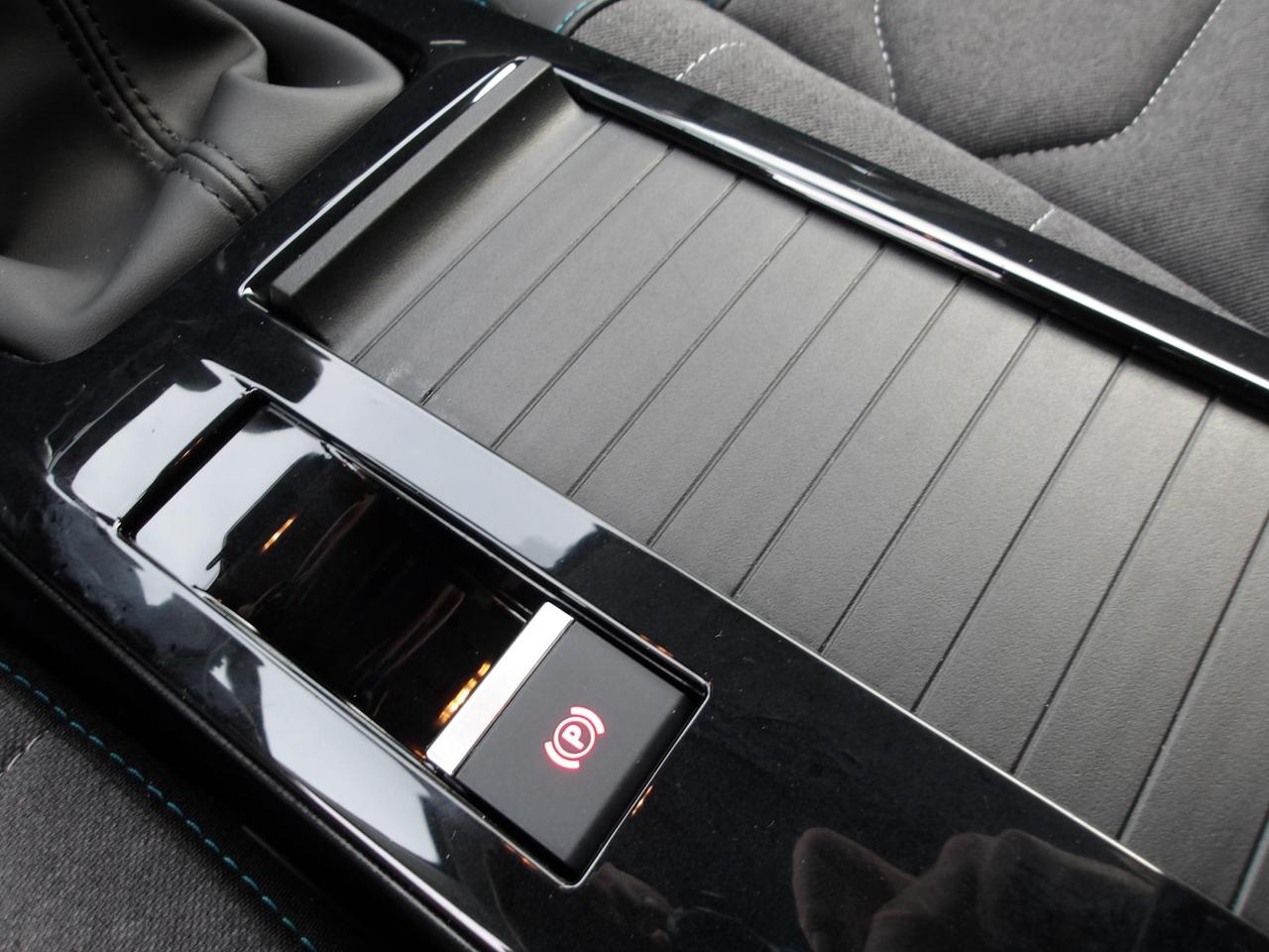 Citroen C4 1.2 puretech Plus 130cv