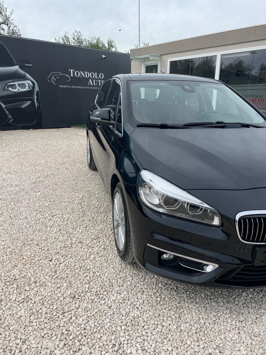 BMW - Serie 2 - 218d Active Tourer Luxury