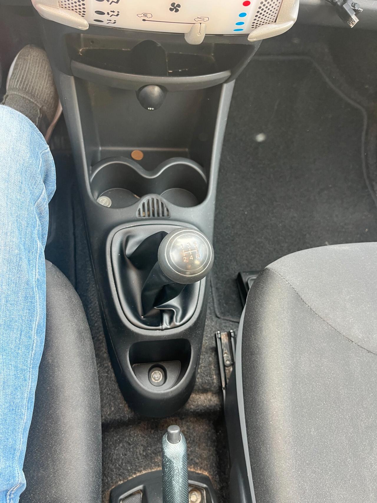 Toyota Aygo 1.0 12V VVT-i 5 porte Cool Soda Connect