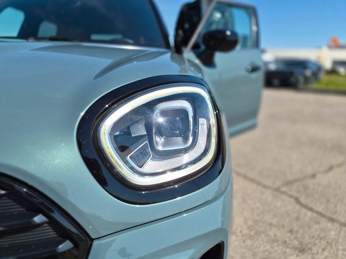 Mini Countryman 2.0 Cooper D Essential auto