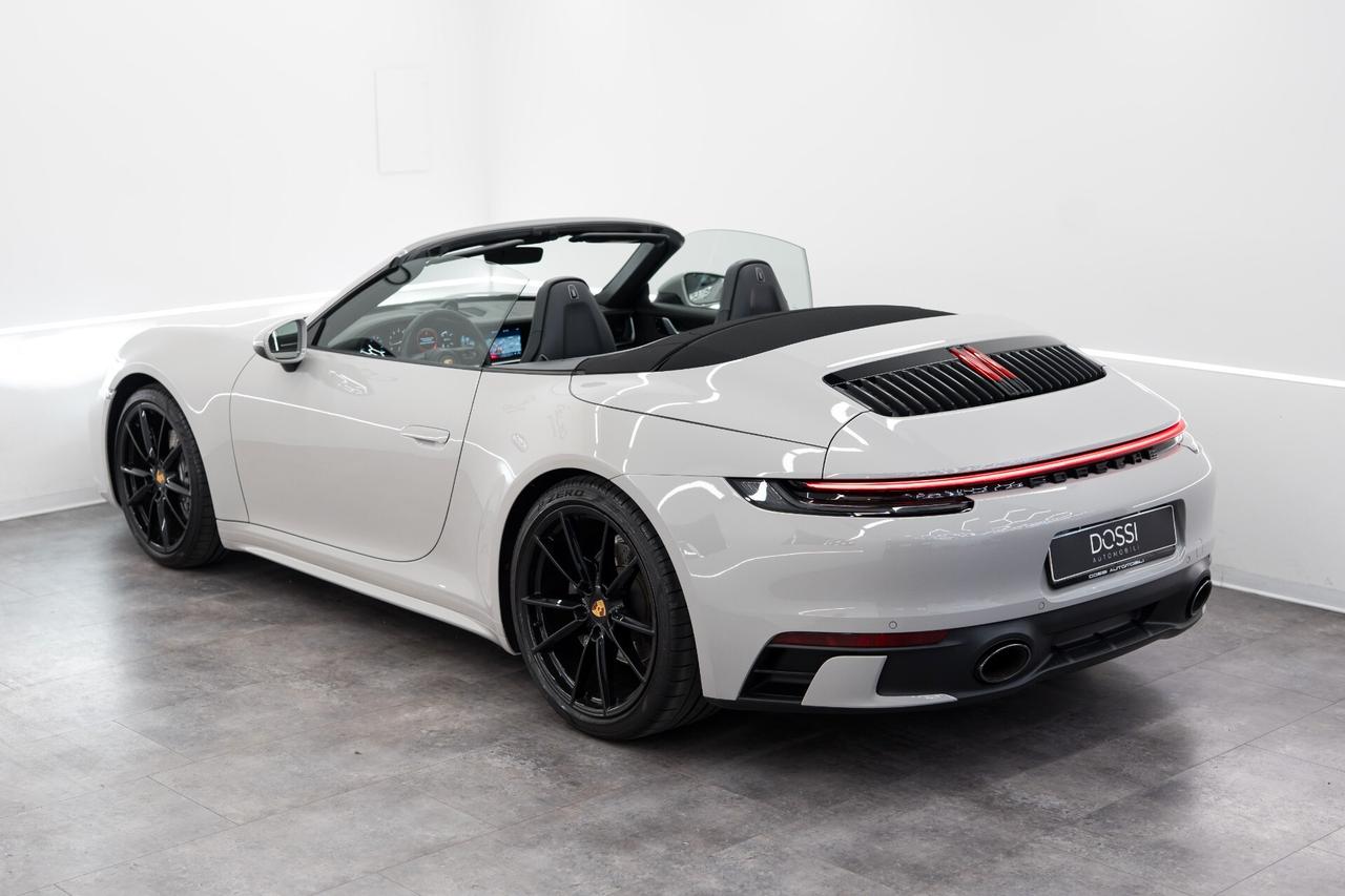 Porsche 911 Carrera Cabriolet GESSO