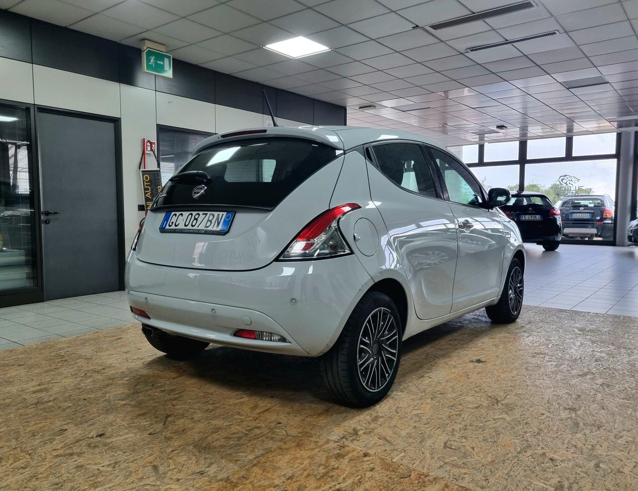 LANCIA YPSILON 1.2 BENZINA/GPL 69 CV GOLD