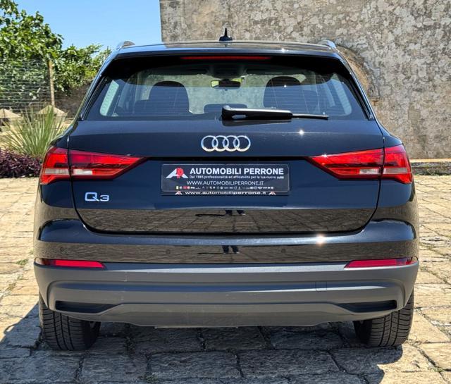 AUDI Q3 35 TDI S-Tronic Business Advanced