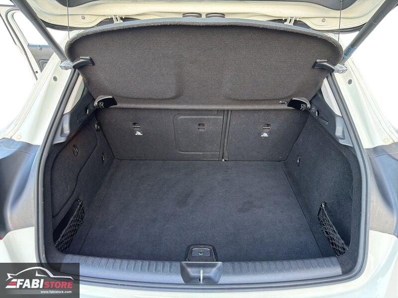 Mercedes-Benz GLA GLA 200 d Automatic Sport - Tetto, Camera, Navi ecc