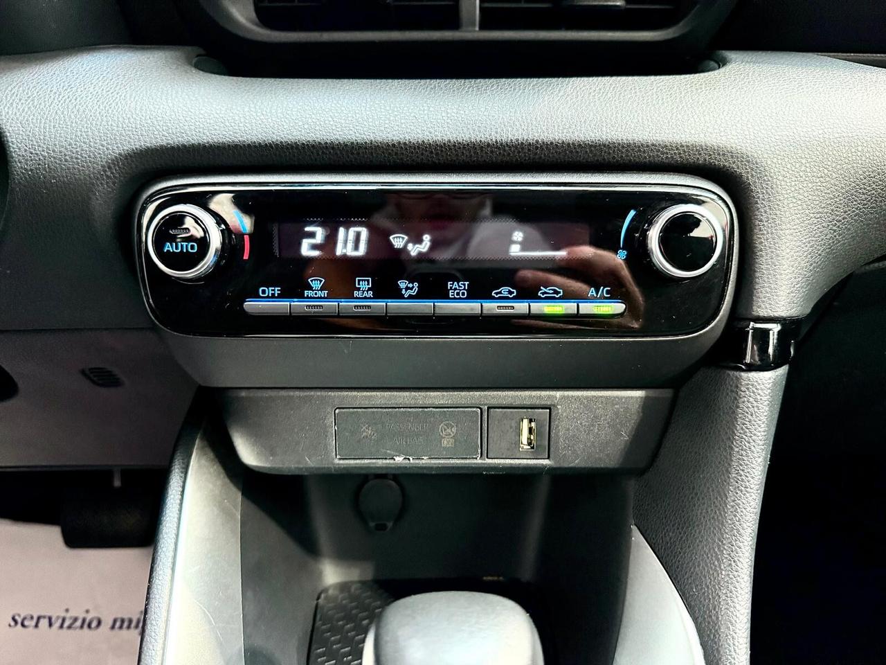 Toyota Yaris 1.5 Hybrid 5 porte Business