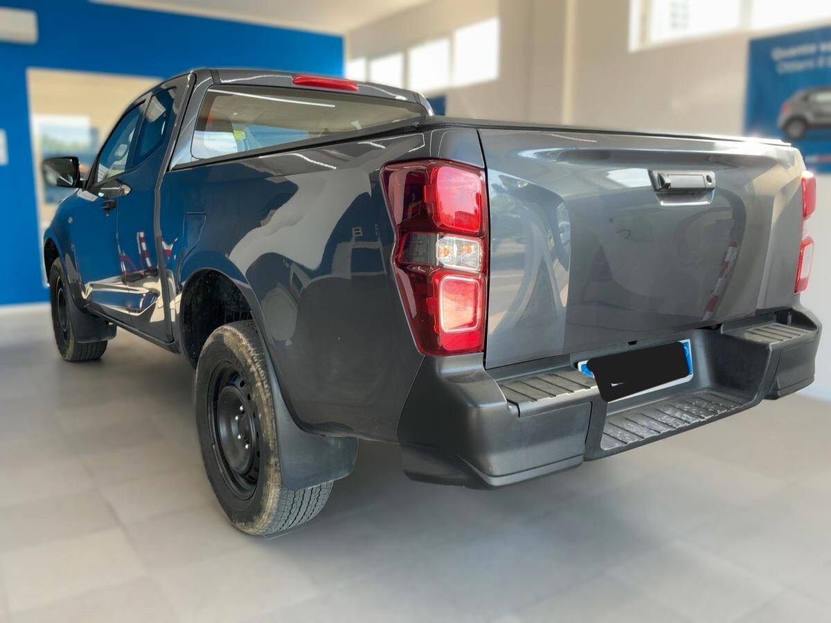 ISUZU D-MAX 1.9 TD Space Cab 4WD L — 163 CV | 11/2024 | 30.551 km