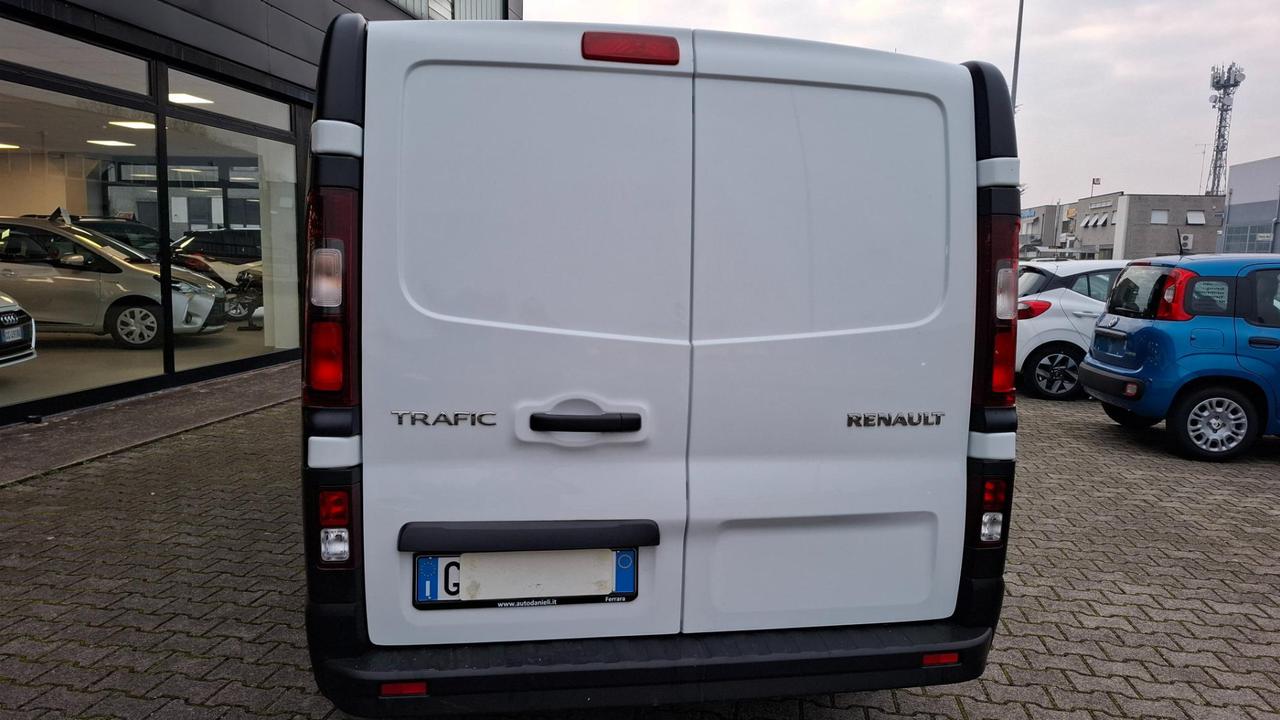 RENAULT Trafic T27 2.0 dci 120cv L1H1 Ice