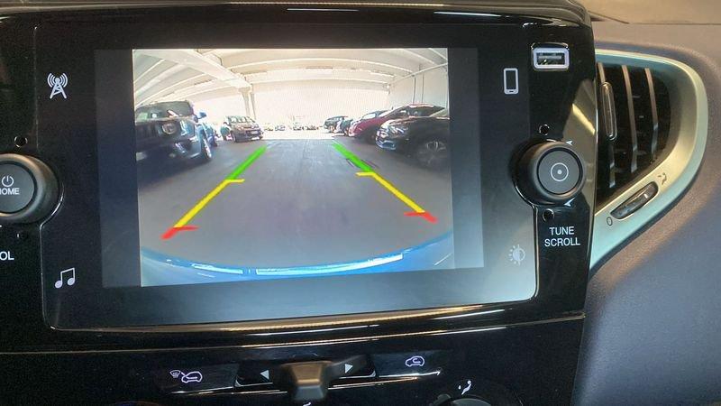 Lancia Ypsilon Ypsilon 1.0 FireFly 5 porte S&S Hybrid Platino