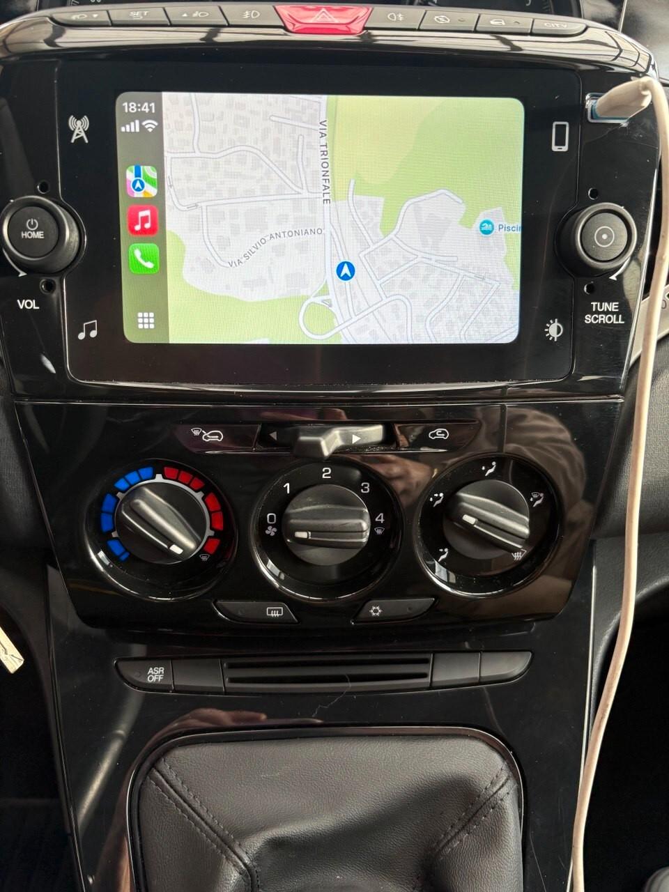 Lancia Ypsilon 1.0 FireFly 5 porte S&S Hybrid Gold