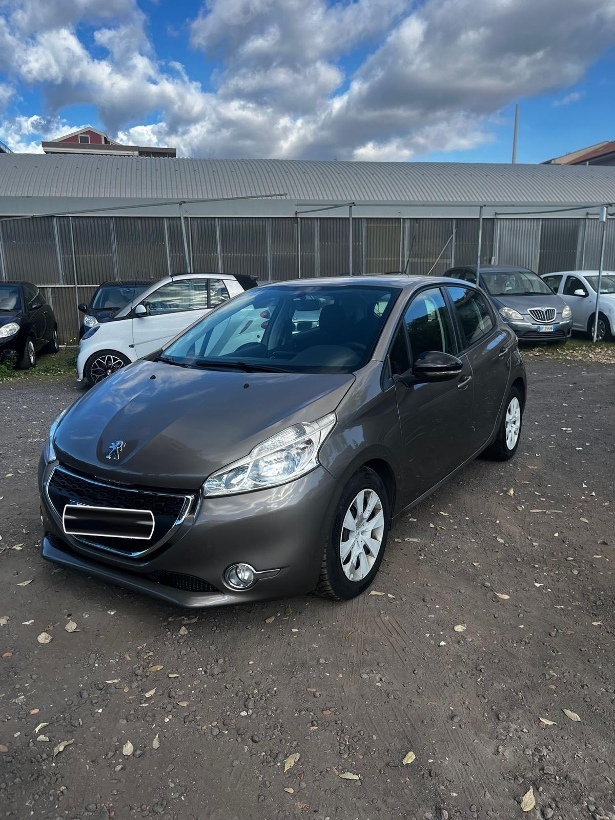Peugeot 208 1.4 HDi