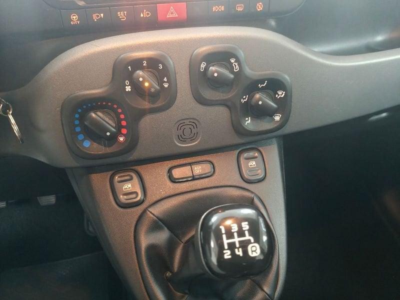 FIAT Panda Panda 1.2 City Cross WAZE