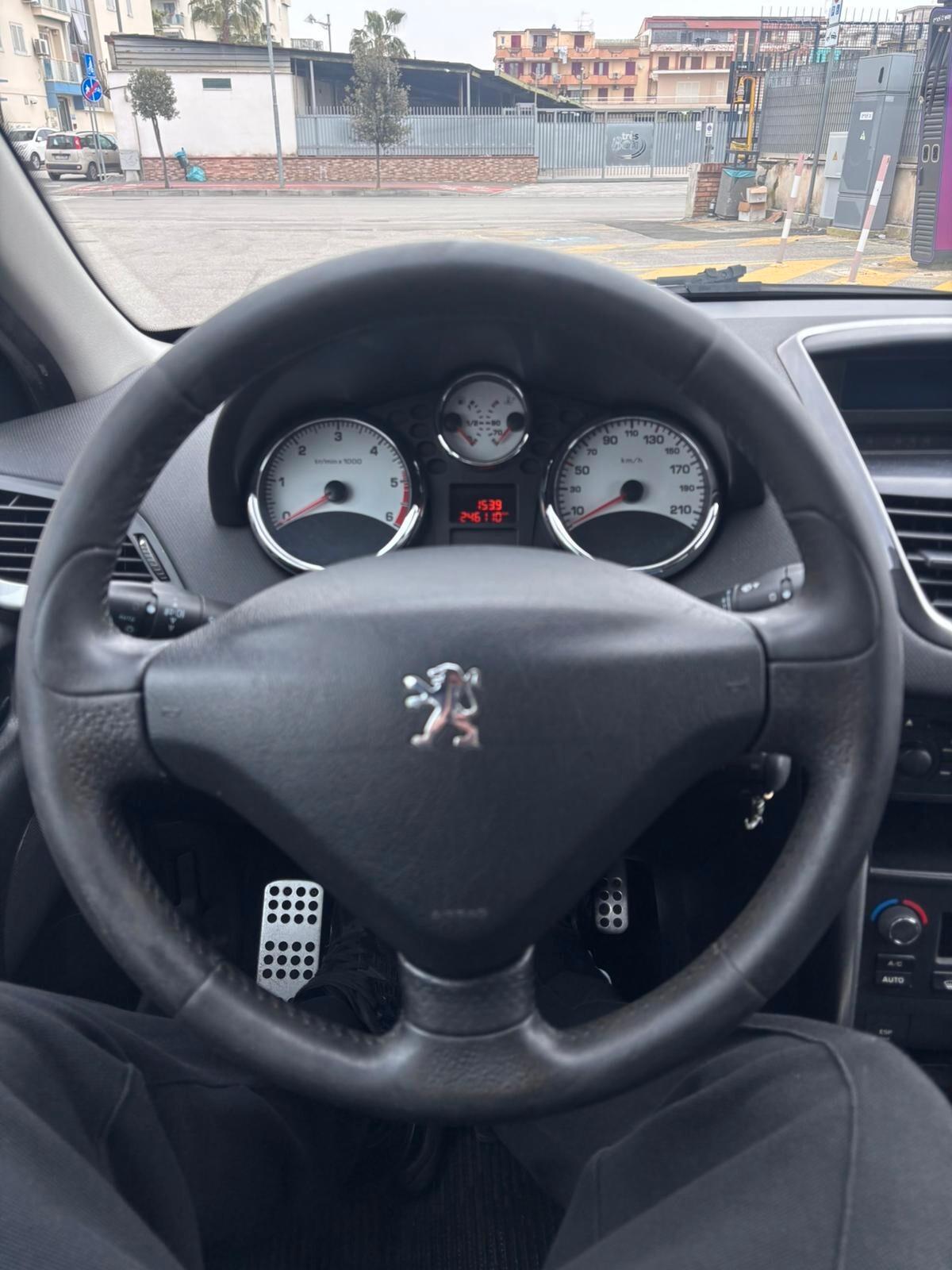 Peugeot 207 1.4 HDi 70CV 5p. Allure