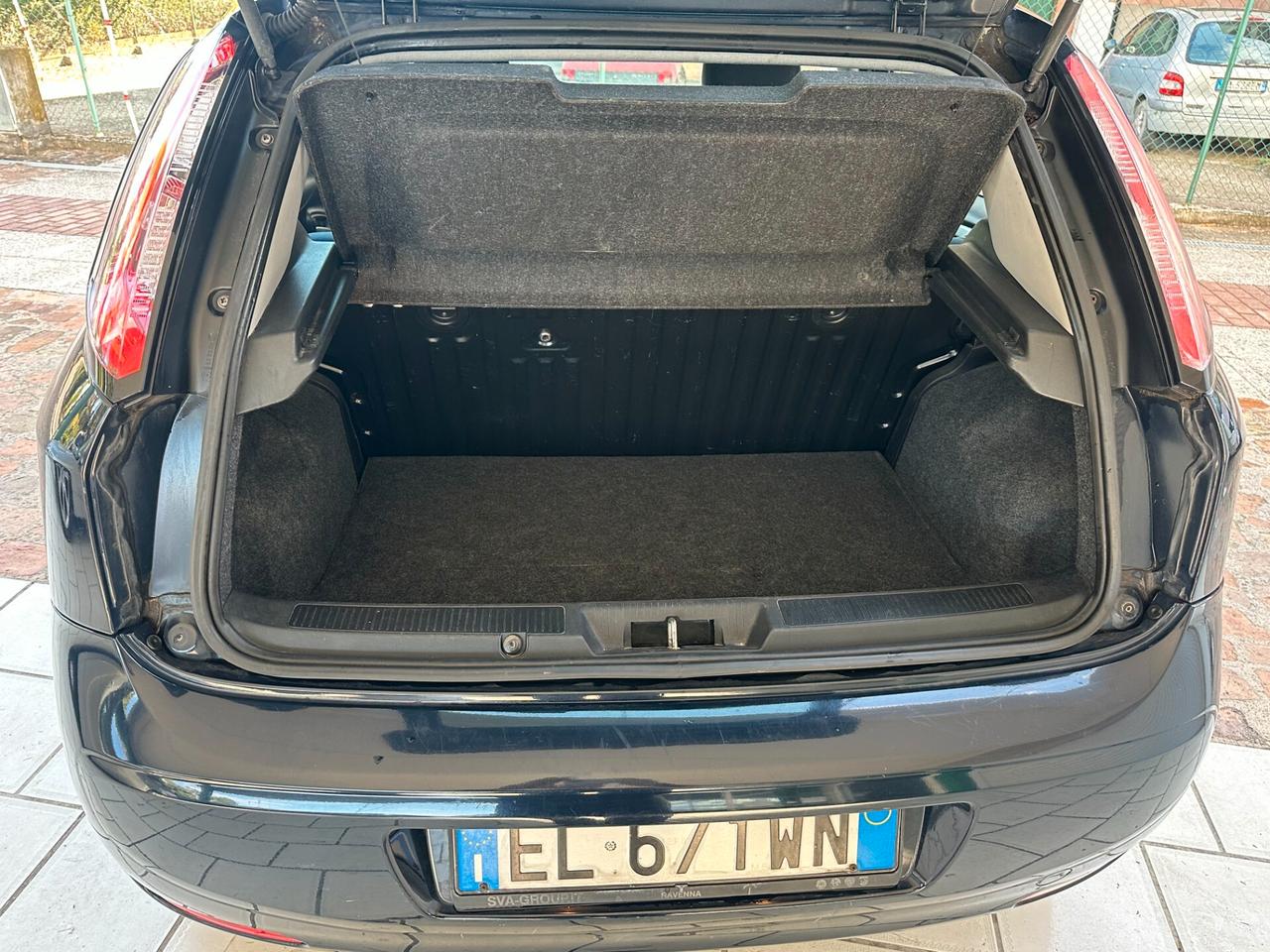 Fiat Punto 1.4 Natural Power (12 RATE)