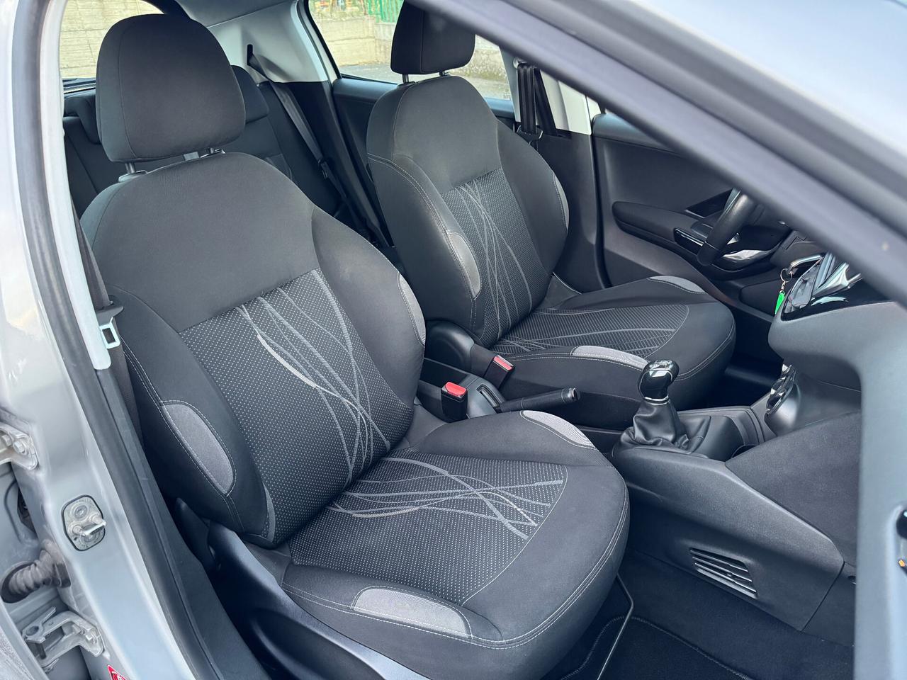 Peugeot 208 1.4 HDi 68 CV 5 porte Active