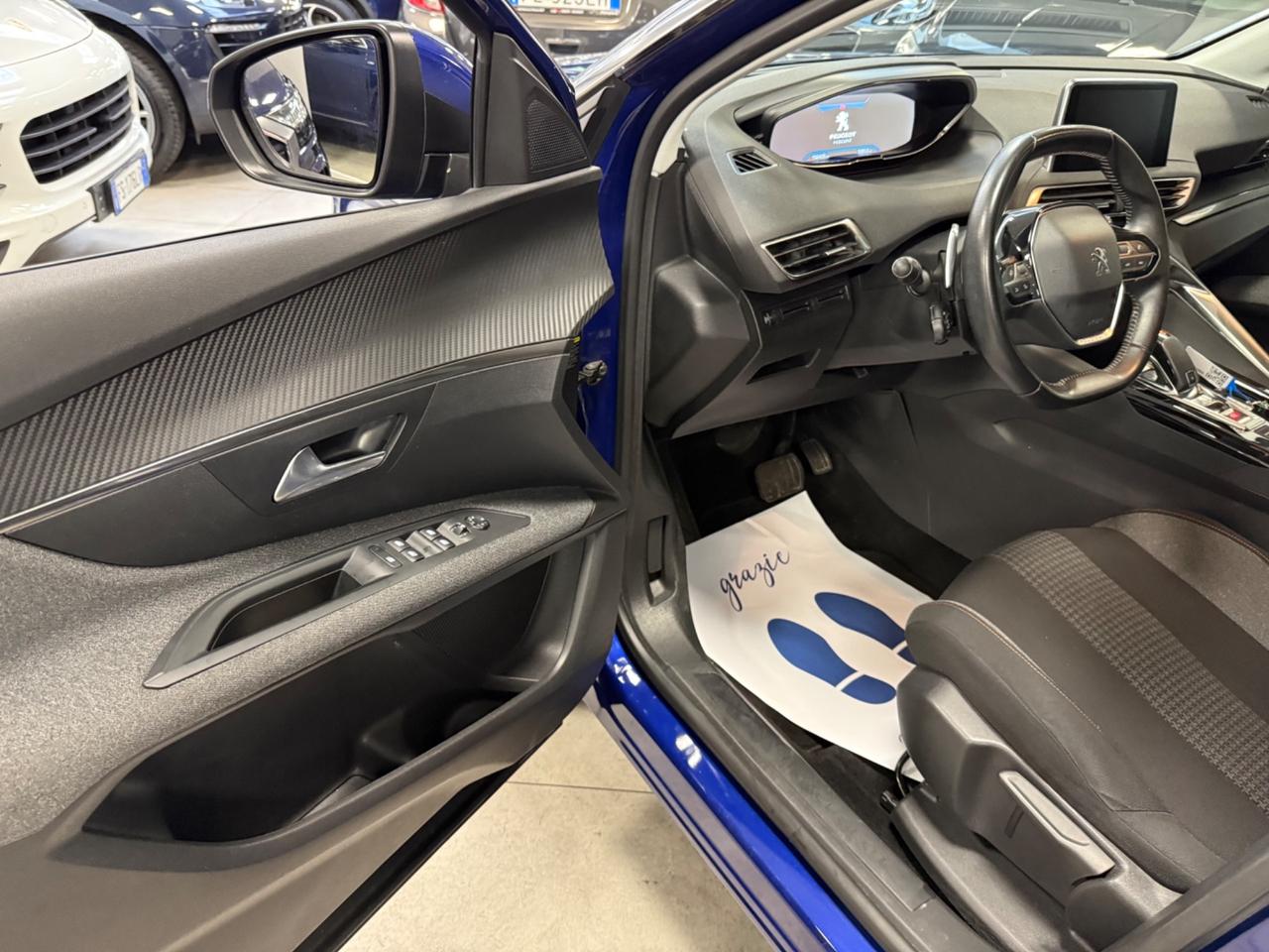 Peugeot 3008 BlueHDi 130 S&S EAT8 Allure