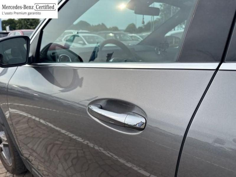 Mercedes-Benz GLA 200 D PREMIUM AUTO