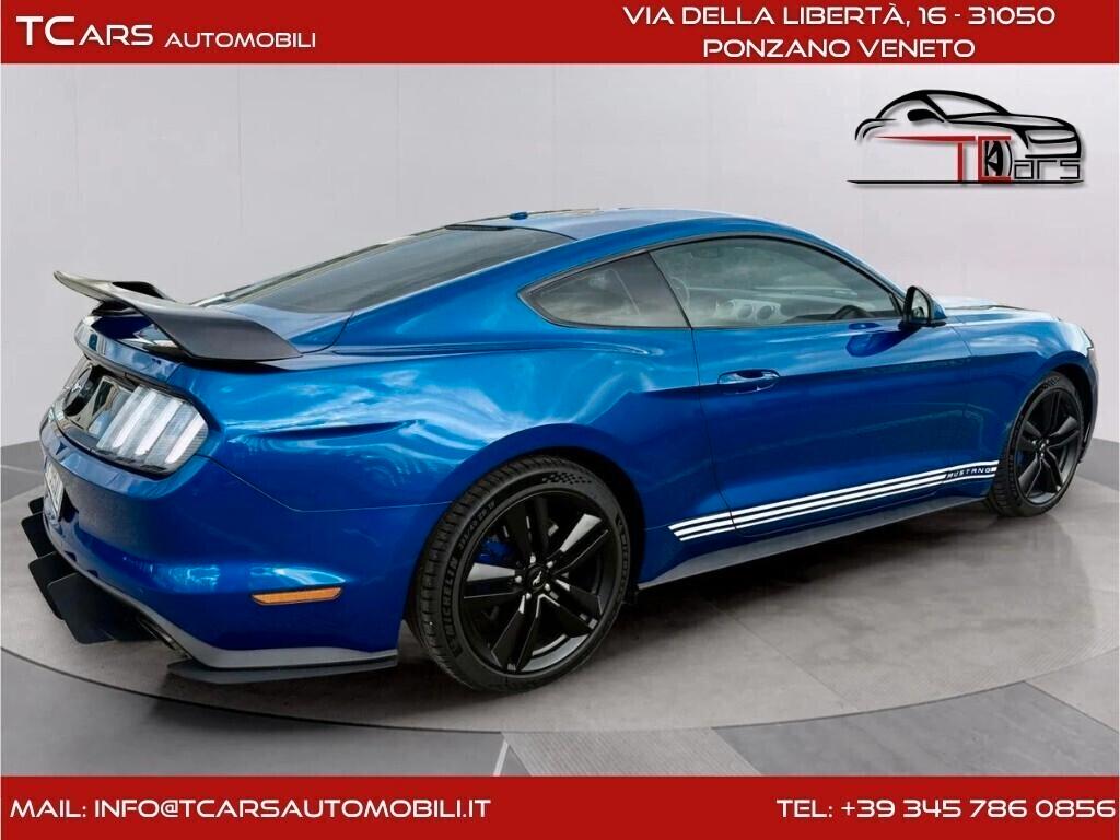 FORD MUSTANG 2.3 - NOLEGGIO GIORNALIERO