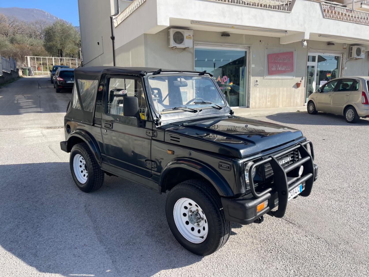 Suzuki SJ Samurai Cabriolet Sport