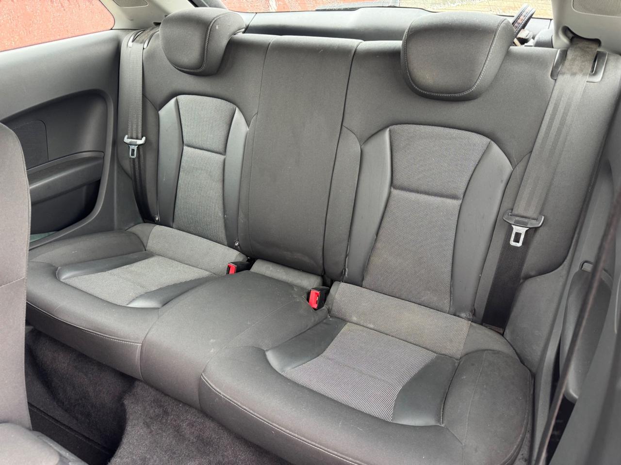 Audi A1 SPB 1.6 TDI 105cv S-Line UNIPRO! FULL!!