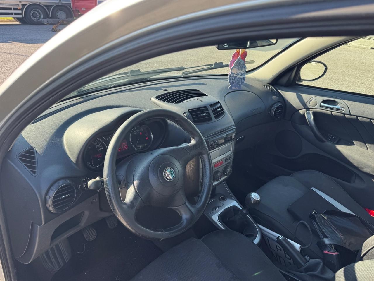 Alfa Romeo 147 1.9 JTD M-JET 16V 5 porte Dist.