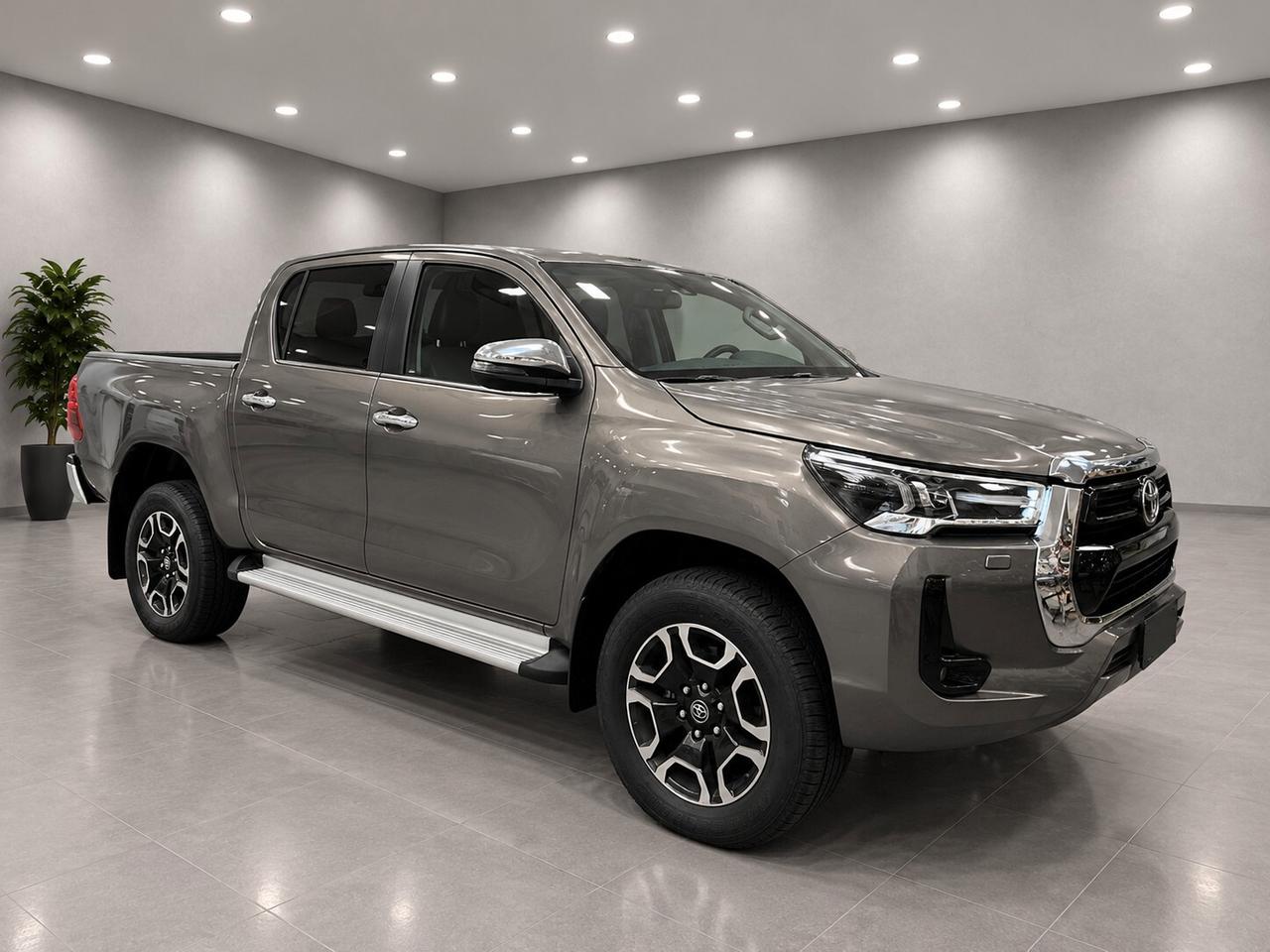Toyota Hilux 2.8 D-4D A/T 4WD 48V 4 porte Double Cab Executive